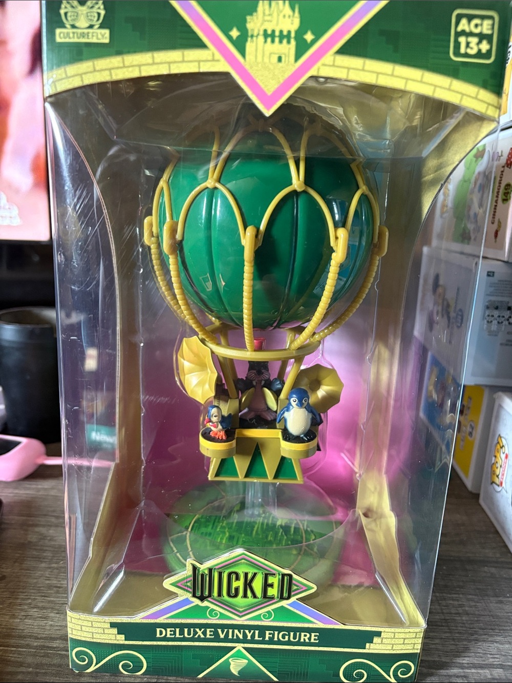 Wicked Deluxe Vinyl Figure – Green & Yellow Hot Air Balloon Collectible